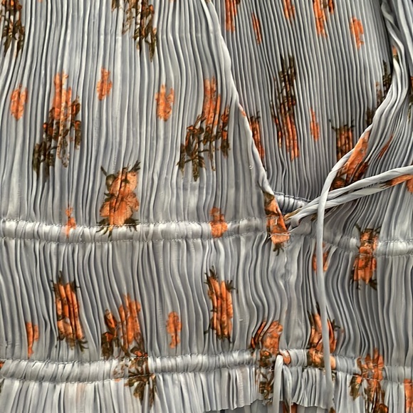 ASTR Floral Dress - Picture 7 of 7